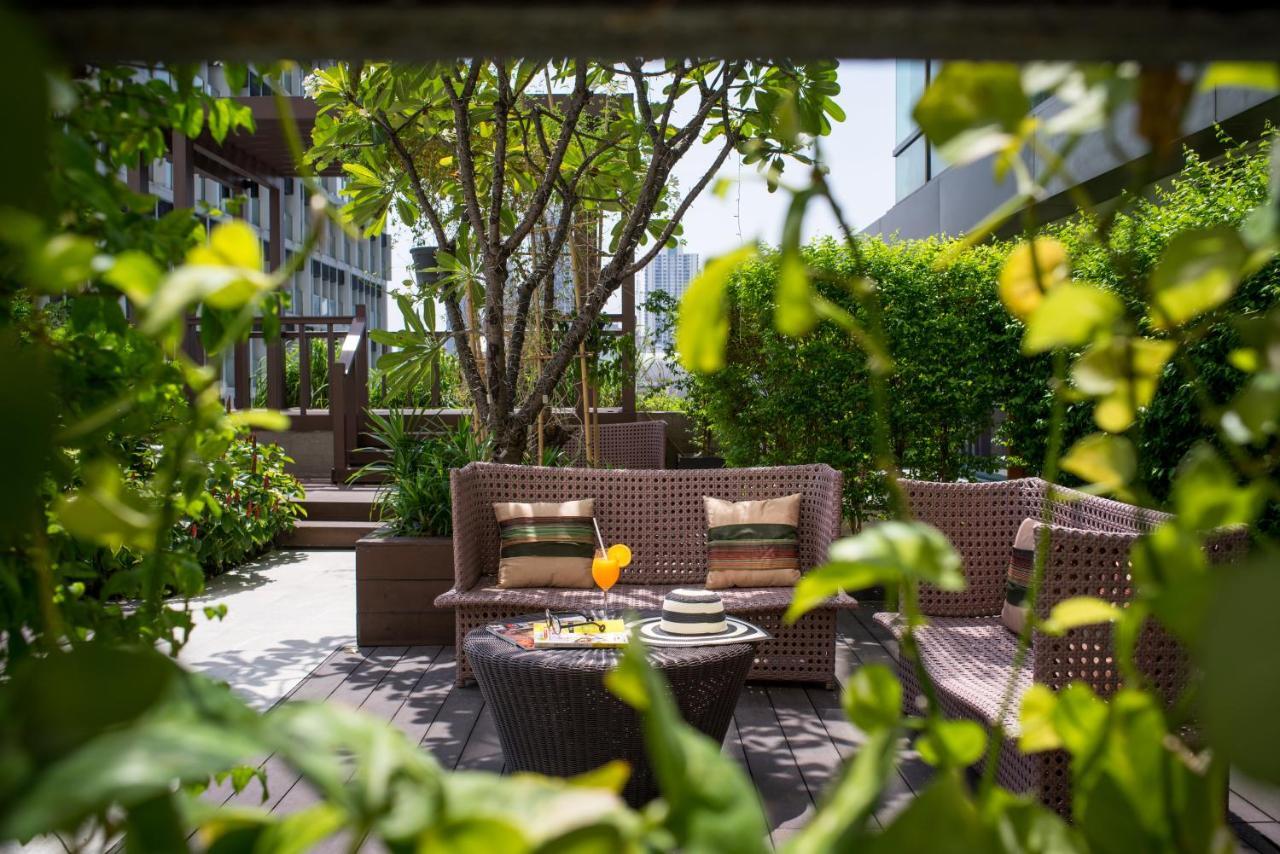 Sivatel Bangkok Hotel Bagian luar foto The Garden Bar